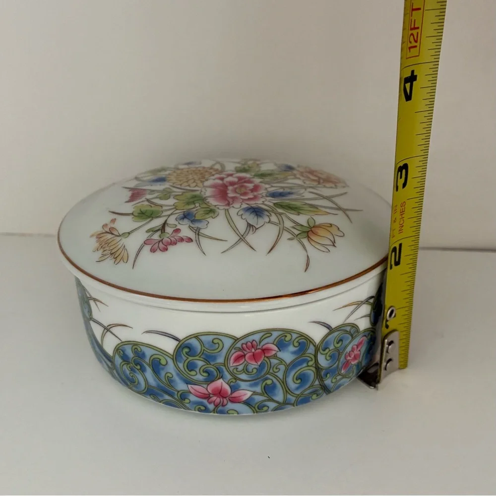 NWT Vintage Laudel for Macys Porcelain Made in Japan Tea/Candy/Trinket Box w Lid